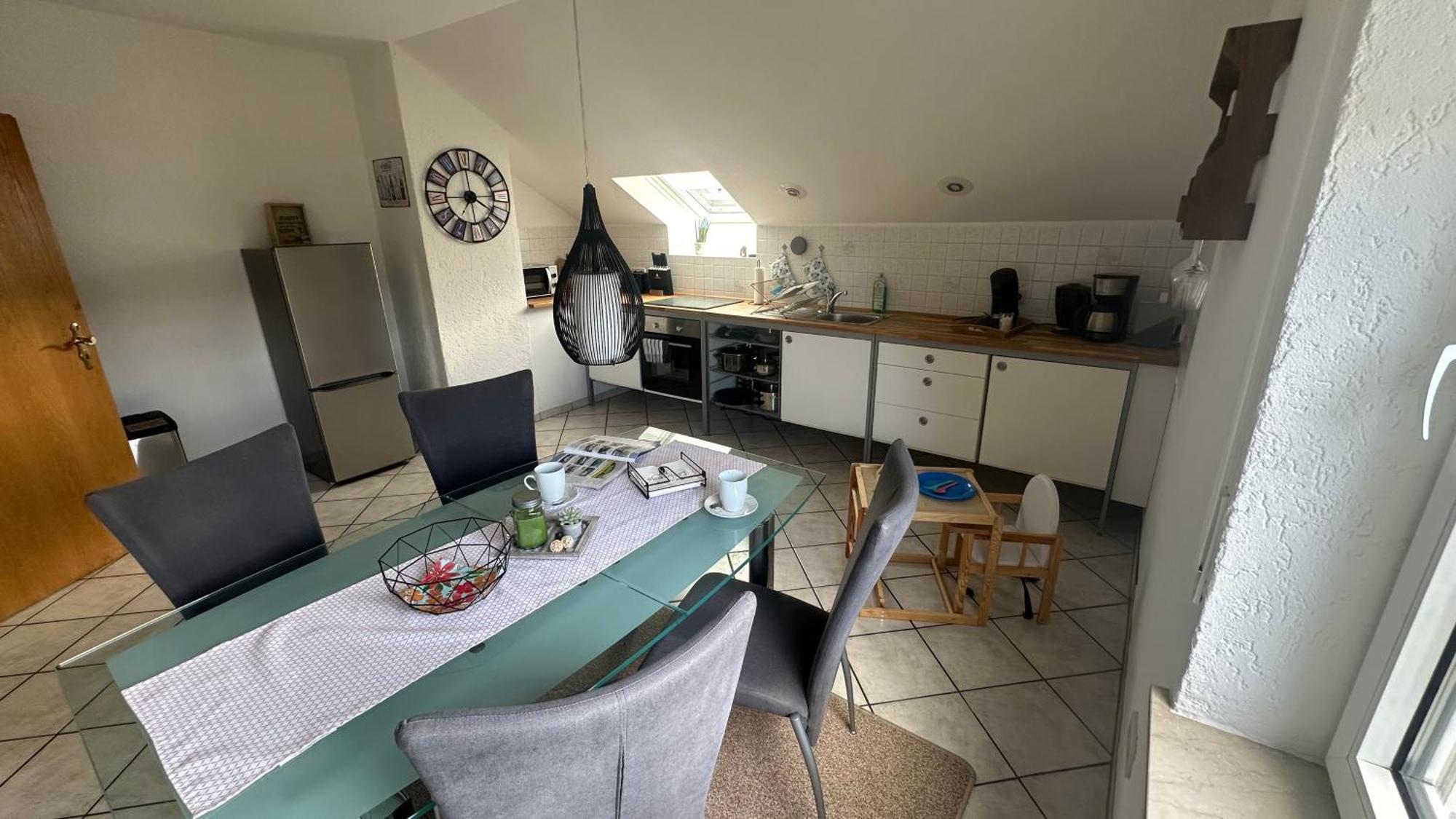 Fewo Hoheeifel, 1 Haus Mit 2 Apartments 5 Schlafzimmer In Kelberg Naehe Nuerburgring Oda fotoğraf