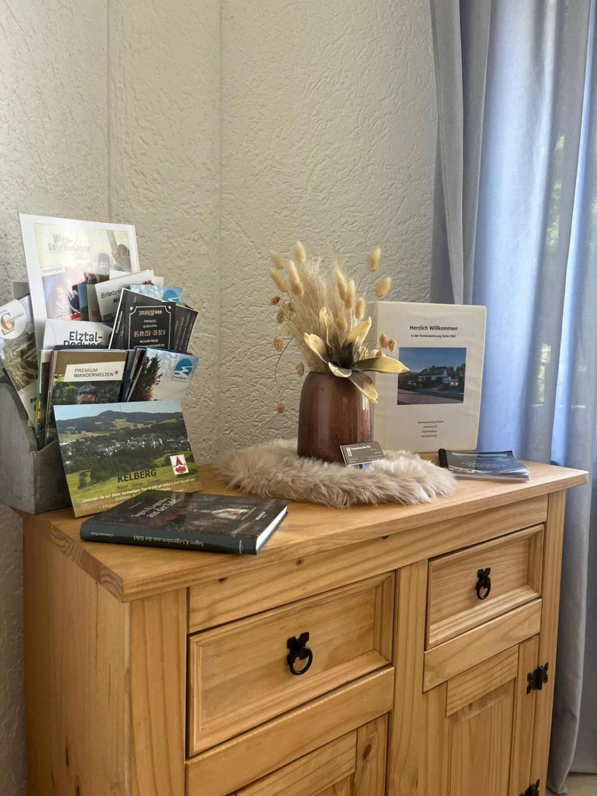 Fewo Hoheeifel, 1 Haus Mit 2 Apartments 5 Schlafzimmer In Kelberg Naehe Nuerburgring Dış mekan fotoğraf